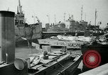 Immagine di navi nei porti britannici per l'invasione del D-Day Regno Unito, 1944, secondo 10 filmato di repertorio 65675037079