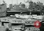 Immagine di navi nei porti britannici per l'invasione del D-Day Regno Unito, 1944, secondo 14 filmato di repertorio 65675037079