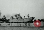 Immagine di navi nei porti britannici per l'invasione del D-Day Regno Unito, 1944, secondo 25 filmato di repertorio 65675037079