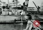 Immagine di navi nei porti britannici per l'invasione del D-Day Regno Unito, 1944, secondo 38 filmato di repertorio 65675037079