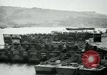 Immagine di navi nei porti britannici per l'invasione del D-Day Regno Unito, 1944, secondo 42 filmato di repertorio 65675037079