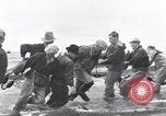 Image attraper le poisson de saumon Illwaco Washington USA, 1931, de la seconde 49 séquences d'archives historiques vidéo 65675037105