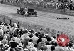 Image Accident de voiture sur la tête de poulet jeu de pilotes Albion New York USA, 1931, de la seconde 39 séquences d'archives historiques vidéo 65675037106