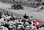 Image Accident de voiture sur la tête de poulet jeu de pilotes Albion New York USA, 1931, de la seconde 42 séquences d'archives historiques vidéo 65675037106