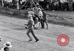 Image Accident de voiture sur la tête de poulet jeu de pilotes Albion New York USA, 1931, de la seconde 47 séquences d'archives historiques vidéo 65675037106