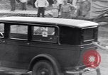 Image Accident de voiture sur la tête de poulet jeu de pilotes Albion New York USA, 1931, de la seconde 59 séquences d'archives historiques vidéo 65675037106