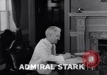 Immagine di Ufficio di Admiral Harold Stark Honolulu Hawaii USA, 1942, secondo 37 filmato di repertorio 65675037116