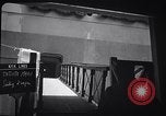 Standbild ein Passagier an Bord der japanischen Ocean Liner Tatsuta Maru Honolulu Hawaii USA, 1939, aus Sekunde 6 historischem Filmmaterial Videoclip 65675037128