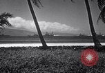 Standbild ein Passagier an Bord der japanischen Ocean Liner Tatsuta Maru Honolulu Hawaii USA, 1939, aus Sekunde 22 historischem Filmmaterial Videoclip 65675037128