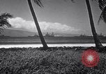 Standbild ein Passagier an Bord der japanischen Ocean Liner Tatsuta Maru Honolulu Hawaii USA, 1939, aus Sekunde 23 historischem Filmmaterial Videoclip 65675037128