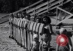 Standbild Mädchen im Wasser Park Enfield Maine USA, 1938, aus Sekunde 8 historischem Filmmaterial Videoclip 65675037137