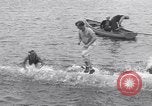 Standbild log Rollen Nova Scotia, 1938, aus Sekunde 11 historischem Filmmaterial Videoclip 65675037141