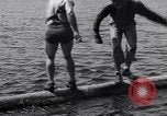 Standbild log Rollen Nova Scotia, 1938, aus Sekunde 32 historischem Filmmaterial Videoclip 65675037141