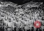 Standbild traditionelle Fußballspiel Baltimore Maryland USA, 1944, aus Sekunde 11 historischem Filmmaterial Videoclip 65675037148