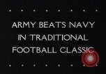 Standbild traditionelle Fußballspiel Baltimore Maryland USA, 1944, aus Sekunde 33 historischem Filmmaterial Videoclip 65675037148