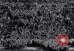 Standbild traditionelle Fußballspiel Baltimore Maryland USA, 1944, aus Sekunde 47 historischem Filmmaterial Videoclip 65675037148