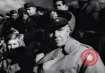 Standbild traditionelle Fußballspiel Baltimore Maryland USA, 1944, aus Sekunde 49 historischem Filmmaterial Videoclip 65675037148