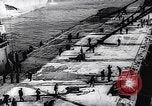 Immagine di La nave trasporta i chicchi Canada, 1944, secondo 16 filmato di repertorio 65675037149
