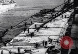 Immagine di La nave trasporta i chicchi Canada, 1944, secondo 18 filmato di repertorio 65675037149