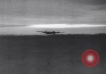 Standbild japanische Ziele bombardiert Saipan Nördliche Marianen, 1944, aus Sekunde 9 historischem Filmmaterial Videoclip 65675037151