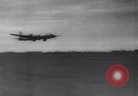Standbild japanische Ziele bombardiert Saipan Nördliche Marianen, 1944, aus Sekunde 12 historischem Filmmaterial Videoclip 65675037151
