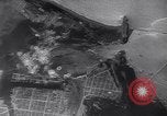 Standbild japanische Ziele bombardiert Saipan Nördliche Marianen, 1944, aus Sekunde 27 historischem Filmmaterial Videoclip 65675037151