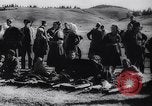 Standbild Allied Beihilfen erreicht Jugoslawien Jugoslawien, 1944, aus Sekunde 32 historischem Filmmaterial Videoclip 65675037152