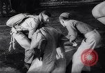 Standbild Allied Beihilfen erreicht Jugoslawien Jugoslawien, 1944, aus Sekunde 41 historischem Filmmaterial Videoclip 65675037152