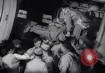 Standbild Allied Beihilfen erreicht Jugoslawien Jugoslawien, 1944, aus Sekunde 46 historischem Filmmaterial Videoclip 65675037152