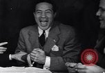 Image Les hommes américains s'inscrire pour le projet d'en Seconde Guerre Mondiale United States USA, 1940, de la seconde 27 séquences d'archives historiques vidéo 65675037158