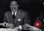 Image Les hommes américains s'inscrire pour le projet d'en Seconde Guerre Mondiale United States USA, 1940, de la seconde 28 séquences d'archives historiques vidéo 65675037158
