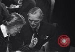 Image Les hommes américains s'inscrire pour le projet d'en Seconde Guerre Mondiale United States USA, 1940, de la seconde 35 séquences d'archives historiques vidéo 65675037158