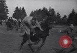 Standbild Krieg Ausbildung auf Maultieren Fort Lewis Washington USA, 1940, aus Sekunde 6 historischem Filmmaterial Videoclip 65675037160