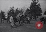 Standbild Krieg Ausbildung auf Maultieren Fort Lewis Washington USA, 1940, aus Sekunde 10 historischem Filmmaterial Videoclip 65675037160
