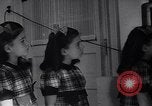 Immagine di Dionne Quintuplets Callander Ontario, 1940, secondo 25 filmato di repertorio 65675037164