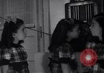 Immagine di Dionne Quintuplets Callander Ontario, 1940, secondo 30 filmato di repertorio 65675037164