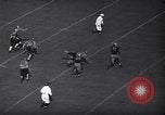 Immagine di Partita di calcio Princeton New Jersey USA, 1940, secondo 19 filmato di repertorio 65675037165