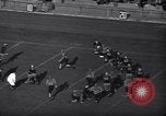 Immagine di Partita di calcio Princeton New Jersey USA, 1940, secondo 31 filmato di repertorio 65675037165