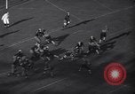 Immagine di Partita di calcio Princeton New Jersey USA, 1940, secondo 41 filmato di repertorio 65675037165