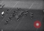 Immagine di Partita di calcio Princeton New Jersey USA, 1940, secondo 48 filmato di repertorio 65675037165