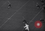 Immagine di Partita di calcio Princeton New Jersey USA, 1940, secondo 53 filmato di repertorio 65675037165