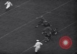 Immagine di Partita di calcio Princeton New Jersey USA, 1940, secondo 56 filmato di repertorio 65675037165