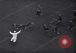 Immagine di Partita di calcio Princeton New Jersey USA, 1940, secondo 57 filmato di repertorio 65675037165