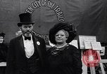 Standbild Santa-Cali-gon Fete feiern Independence Missouri USA, 1940, aus Sekunde 22 historischem Filmmaterial Videoclip 65675037167