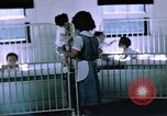Standbild Japanisch-amerikanisches Waisenhaus United States USA, 1940, aus Sekunde 44 historischem Filmmaterial Videoclip 65675037175
