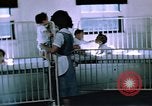 Standbild Japanisch-amerikanisches Waisenhaus United States USA, 1940, aus Sekunde 45 historischem Filmmaterial Videoclip 65675037175