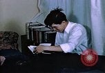 Standbild verlegt Nisei Familien United States USA, 1940, aus Sekunde 23 historischem Filmmaterial Videoclip 65675037176
