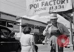 Image des scènes de rue Seconde Guerre Mondiale à Honolulu Honolulu Hawaii USA, 1942, de la seconde 22 séquences d'archives historiques vidéo 65675037187