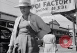 Image des scènes de rue Seconde Guerre Mondiale à Honolulu Honolulu Hawaii USA, 1942, de la seconde 23 séquences d'archives historiques vidéo 65675037187