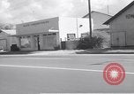 Image des scènes de rue Seconde Guerre Mondiale à Honolulu Honolulu Hawaii USA, 1942, de la seconde 48 séquences d'archives historiques vidéo 65675037187